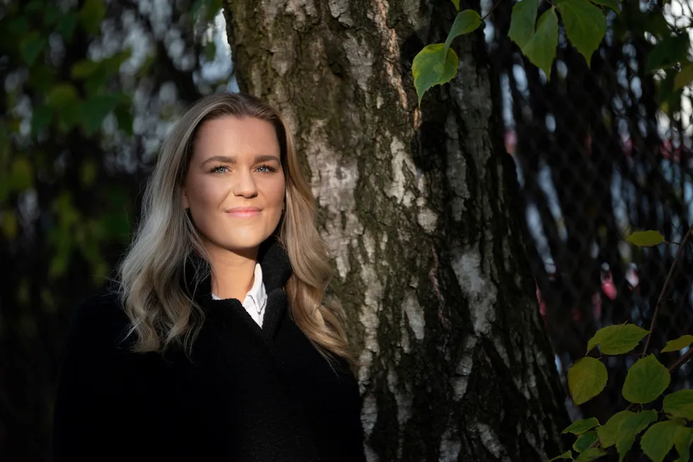 Sara Midtgaard i Prognosesenteret sier hun blir overrasket dersom ikke prisfallet starter over sommeren.