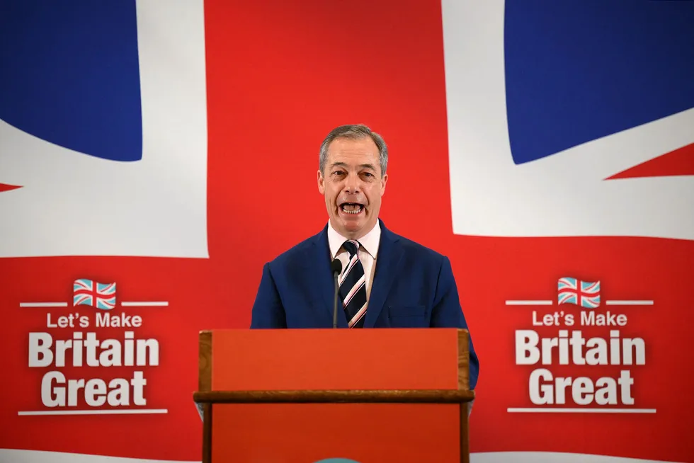 Nigel Farage må se seg om etter en ny bankforbindelse.