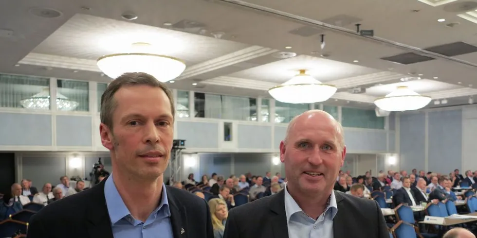 Jan Ivar Maråk (t.h.) mener det må komme en debatt om hvilke marine bestander som skal beskattes, mens forskningsdirektør Geir Huse viser til at det er næringsutøverne og forvaltningsmyndighetene som må ta den debatten. Foto: Nils Torsvik