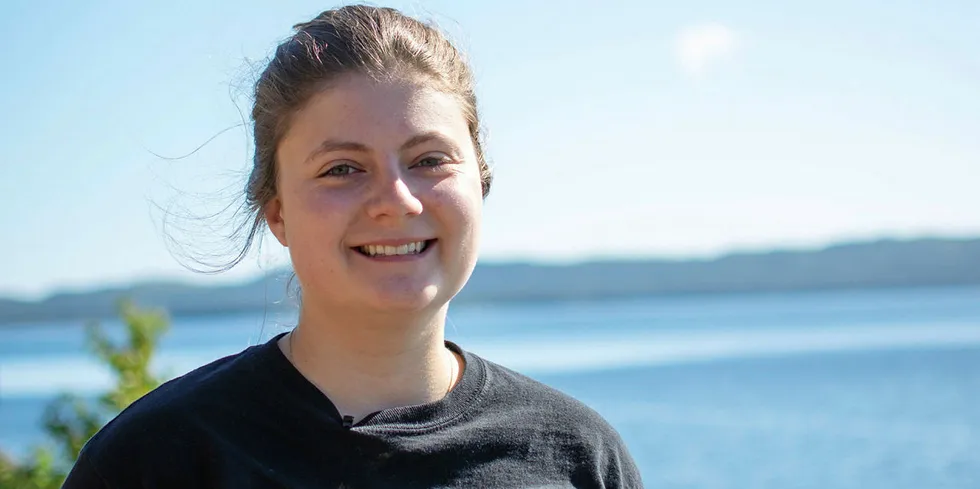 Julia Norris er fôrsjefen ved Grieg Seafood Newfoundlands landbaserte RAS-anlegg.