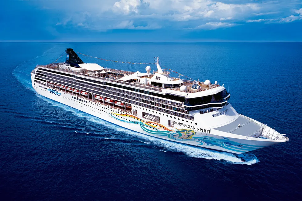 Norwegian Cruise Line har fått en bot som svir.