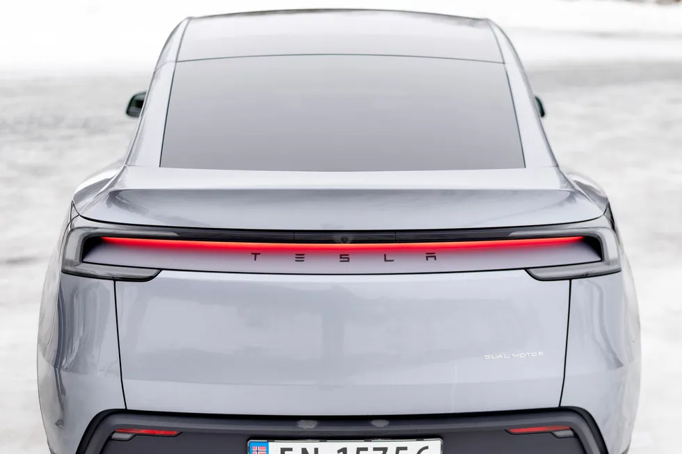 Teslas nye Model Y kan man nå få kjøpt med null rente i tre år.