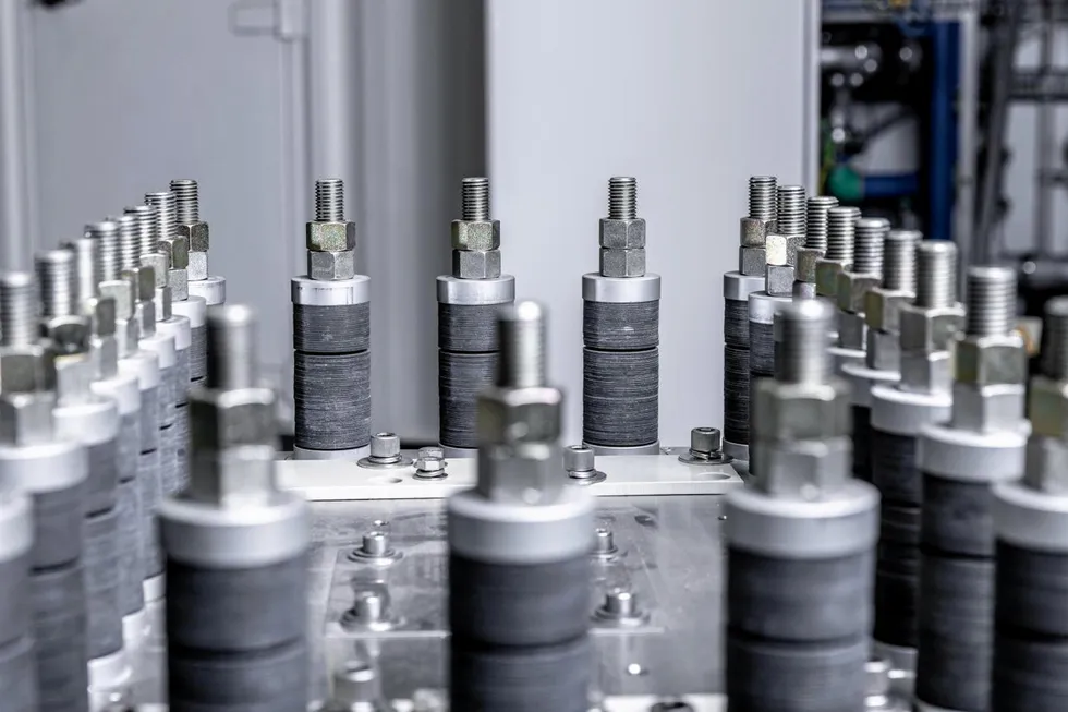 PEM electrolyser stacks by US manufacturer Cummins under the brand name Accelera.