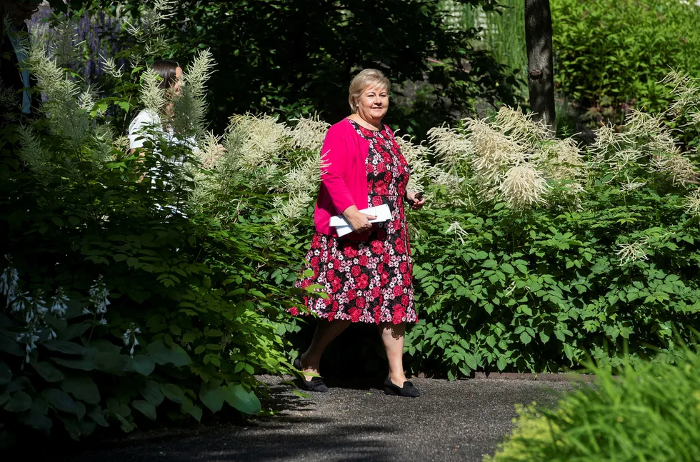 Erna Solberg, du er statsminister i landet vårt, flosklene du nylig serverte er deg ikke verdig, skriver artikkelforfatteren.