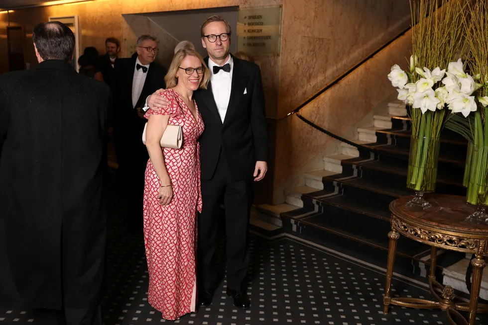 Anniken Huitfeldt og ektemannen Ola Flem avbildet under banketten for Nobels fredspris på Grand Hotel i 2019.