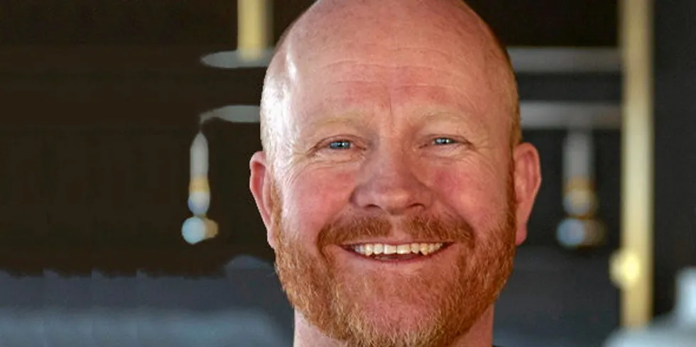 Pål Rørby, Senterpartiets ordfører i Hemsedal kommune, må snart ta stilling til om nettselskapet Hemsil skal slå seg sammen med Hallingdal kraftnett og Føie..