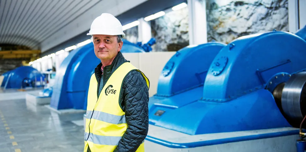 Konsernsjef i Lyse, Eimund Nygaard, med sine nye forslag innfører et pristak på strøm i Norge. – Over 90 prosent skatt på det som er over 70 øre/kWh mener jeg er et pristak, sier han.