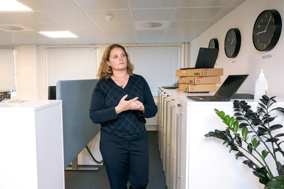 Kursen til Elliptic labs spratt opp 10 prosent, tilsvarende vel 200 millioner kroner, da det ble kjent at toppsjef Laila Danielsen hadde fått i havn en avtale med pc-produsenten Lenovo. Her ved kontoret i Oslo jaktes det på nye bruksmåter for laptoper fra en rekke merker.