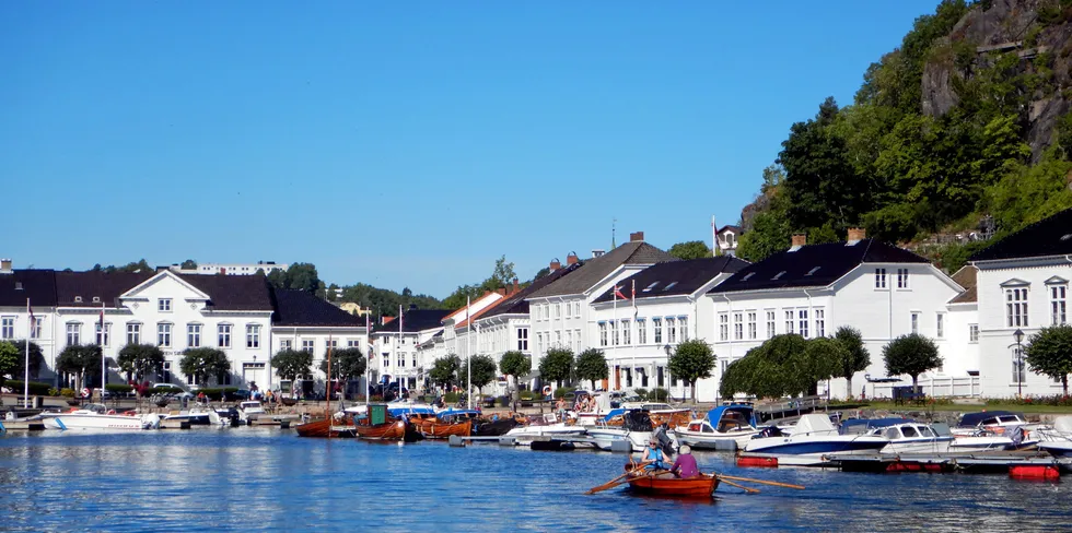 Agder (her representert ved Risør), Rogaland, Vestland sør for Hardangervidda, Telemark og gamle Vestfold får tidenes høyeste sommerpris på strøm tirsdag. Den gamle rekorden er fra i dag, mandag.