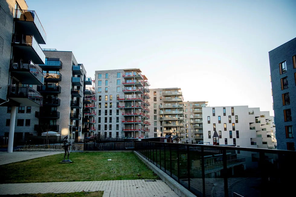 Nå ser senioranalytiker Carl Christian Mathisen i Prognosesenteret samme mønster i boligmarkedet som under oljekrisen. Arkivfoto fra Nydalen i Oslo.