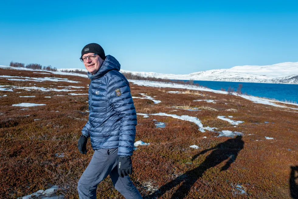 Gründer Bjørgulf Eidesen har fått med seg en rekke store investorer i Horisont energi, og planlegger nå et stort mottak for karbon utenfor Sørvestlandet. Her er han på Markoppneset i Finnmark, hvor selskapet skal bygge en kjempefabrikk for blå ammoniakk.