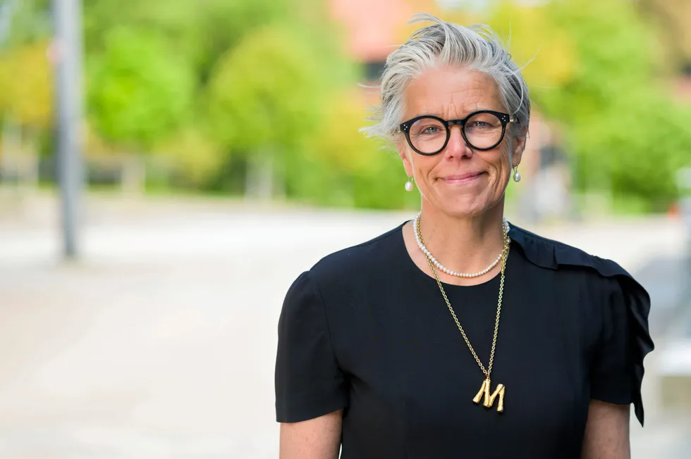 Styreleder Maria Moræus Hanssen i Å Energi forklarer det ekstraordinære utbyttet med at de kommunale eierne trenger mer penger.