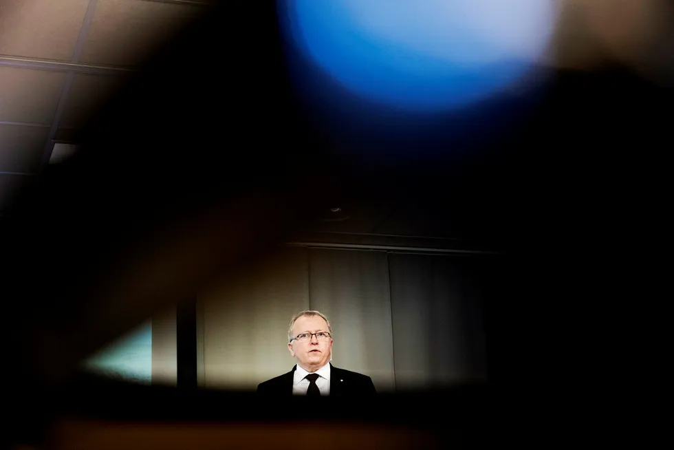 Statoil-sjef Eldar Sætre har god grunn til å være fornøyd. Liverpool vinner og milliardene renner inn. Foto: Skjalg Bøhmer Vold