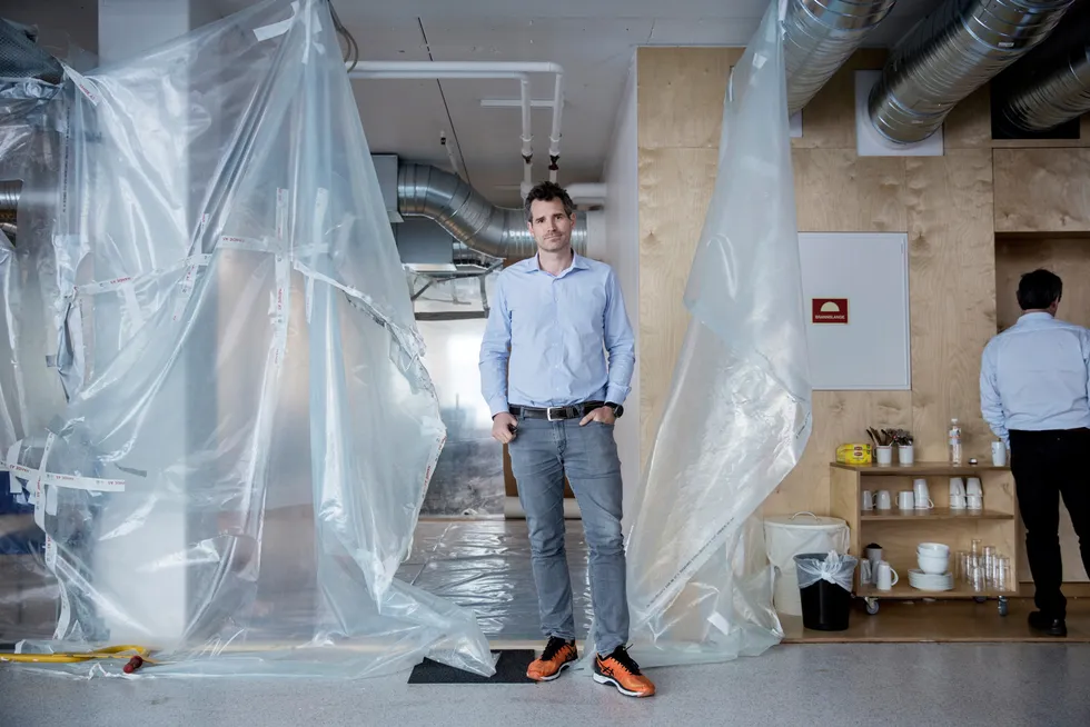 Alexander Woxen, tidligere daglig leder i Startuplab, blir ny toppsjef i Huddly.