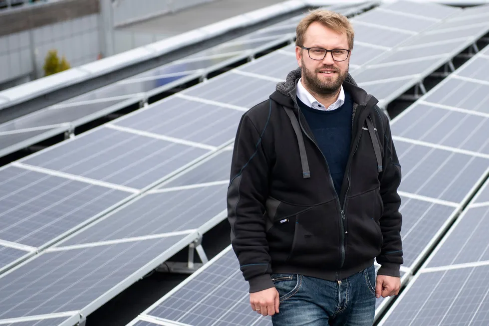 Gründer Carl Christian Strømberg opplever ellevill etterspørsel etter solceller.