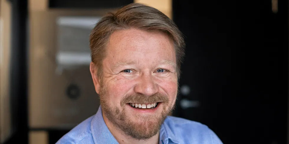 Arve Solheim, områdeleder for prosessindustri og karbonfangst i Enova, mener økt strømforbruk vil føre til økt kraftproduksjon.