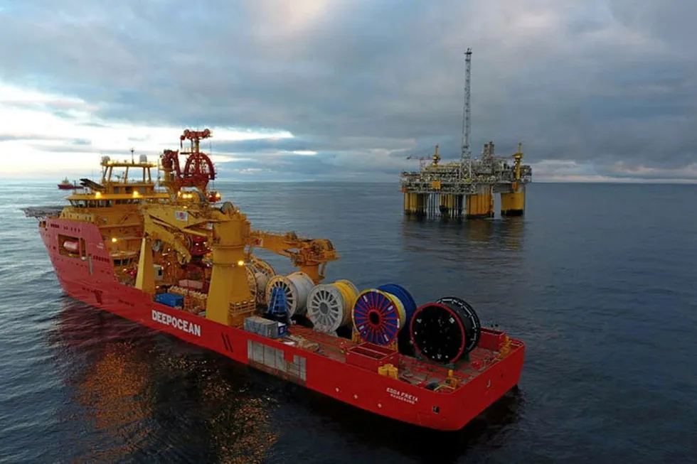 Edda Freya er ett av tre fartøy som DeepOcean har på kontrakt fra Østensjø Rederi.