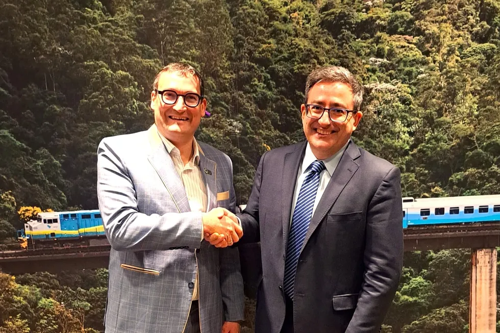 Bart Biebuyck, CEO of Green Energy Park (left) and Rogério Nogueira, EVP Commercial and Development at Vale (right)