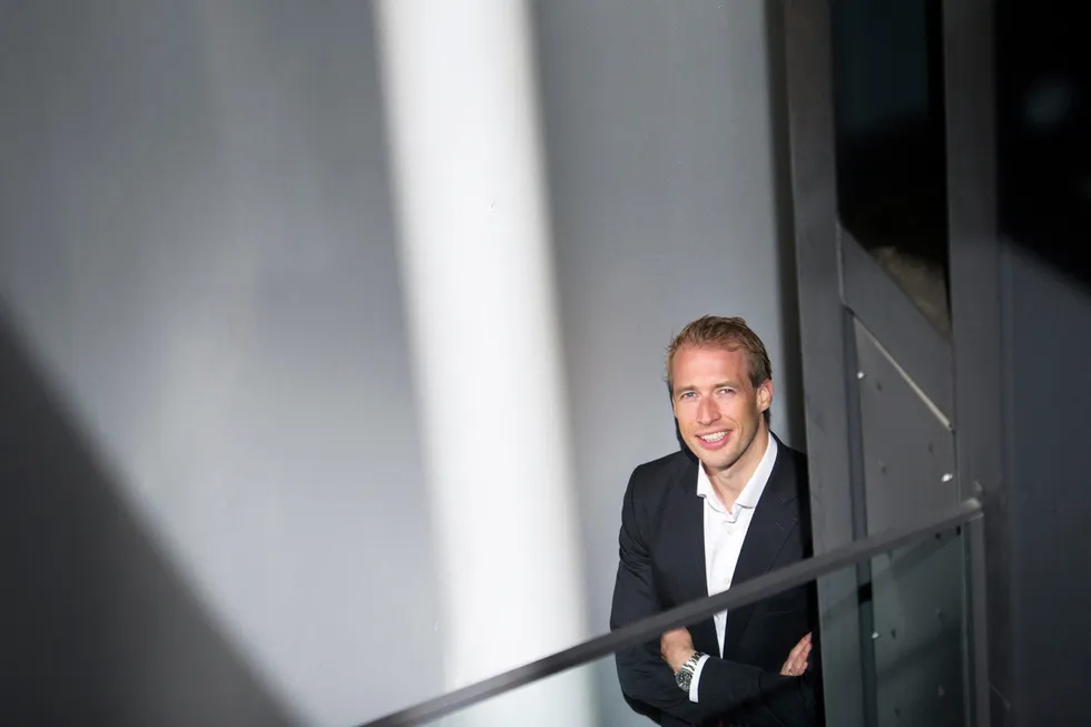 Analytiker Teodor Sveen-Nilsen mener det er penger på gaten i Lundin-aksjen - i hvert fall hvis du ikke er et hedgefond registrert i et skatteparadis.