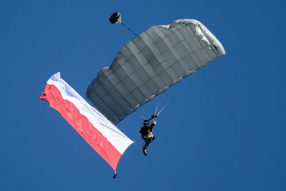 Canada's Horizon Petroleum hopes that Polish ministry will make its application fly.
