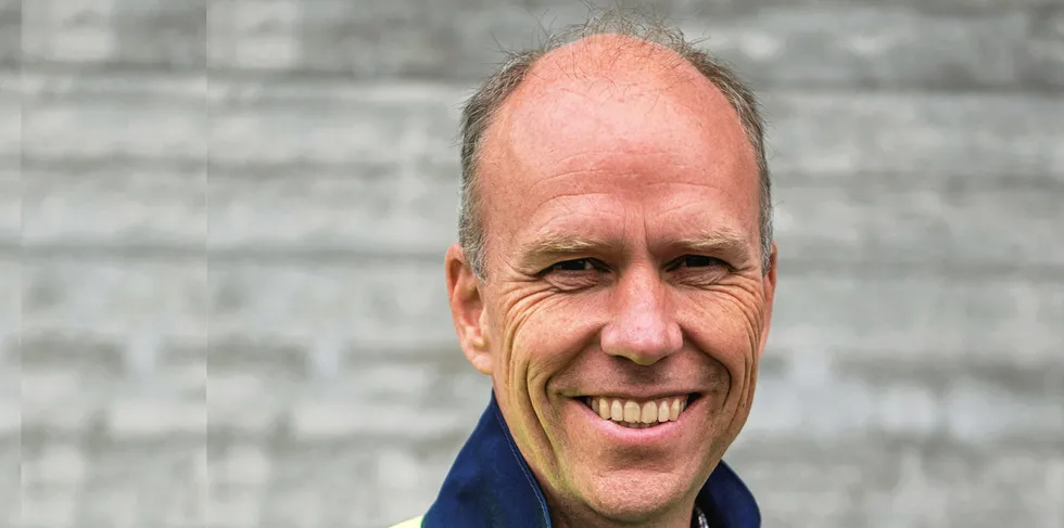 Myndighetskontakt Børre Dybesland i Lnett er fornøyd med å kunne åpne nytt nettanlegg - fem år etter at konsesjonsprosessen startet.