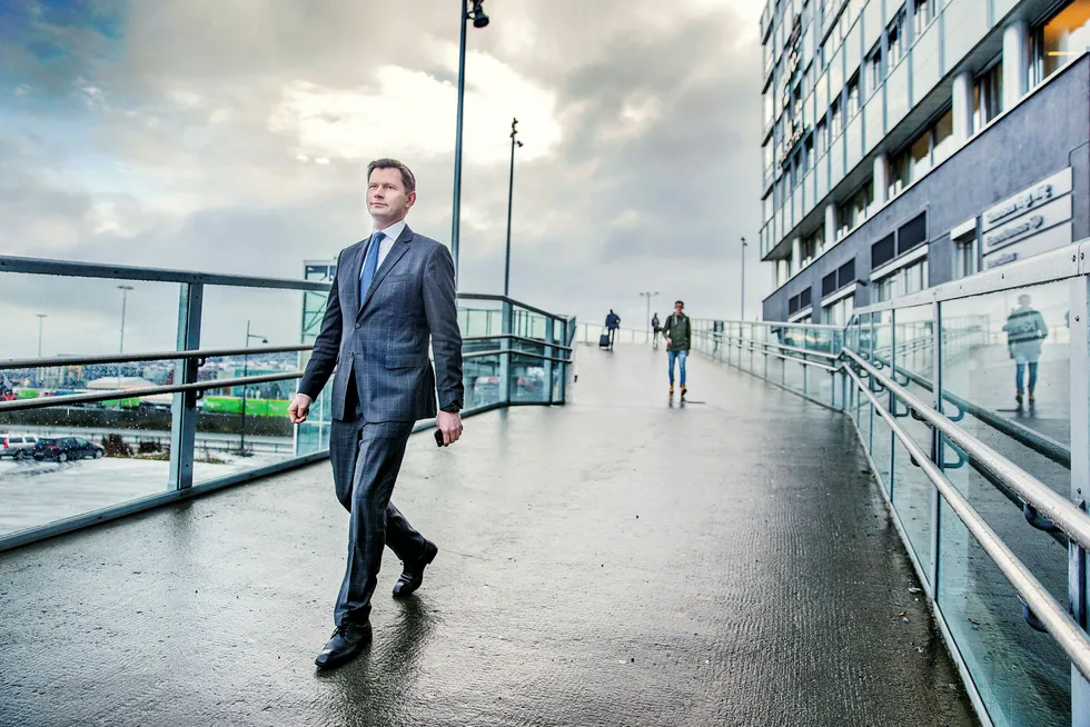 Haakon H. Jensen ønsker seg 20 nye milliarder fornybarkroner å forvalte, og mener det kan gjøres uten tap. Nylig ble han sjef for det statlige investeringsfondet Investinor her i Trondheim. Foto: Øyvind Nordahl Næss