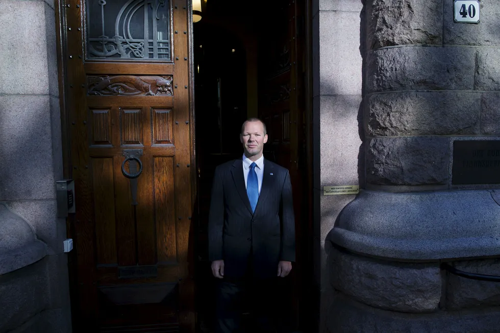 Vi er ute på en farlig galei som kan koste det norske folk meget dyrt, dersom grensen for akseptabel risiko i kapitalforvaltningen skal settes til null, skriver statssekretær i Finanansdepartementet Tore Vamraak.