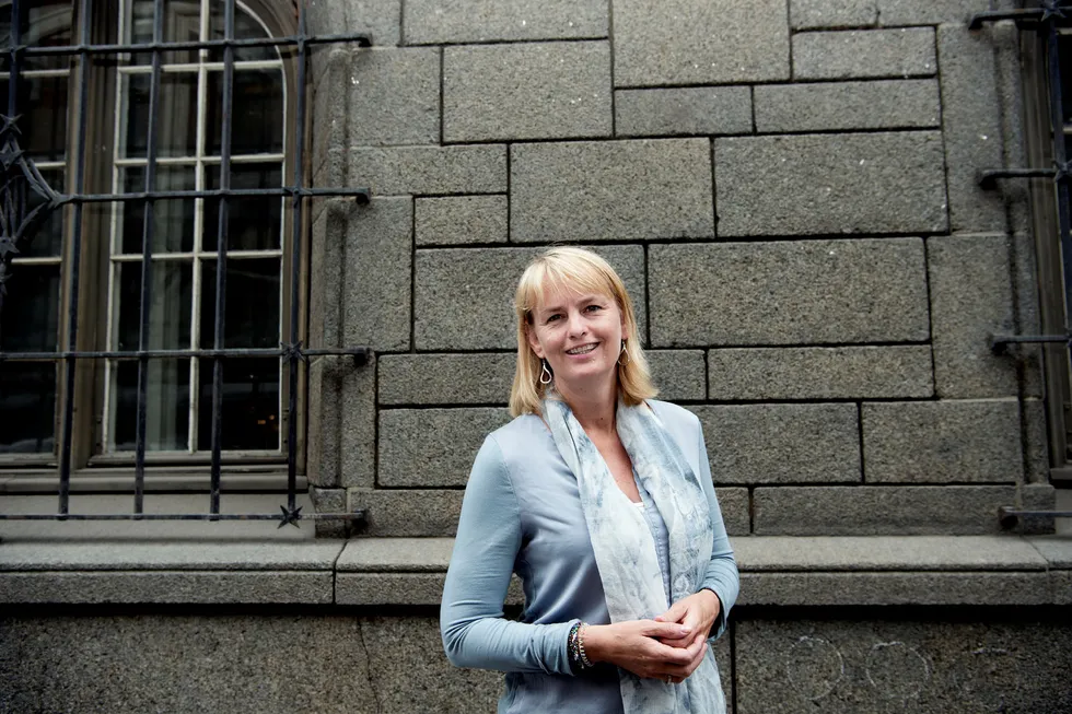 Randi S. Øgrey, administrerende direktør i Mediebedriftenes Landsforbund. MBL åpner for dyrere NRK-lisens for å finansiere avgiftsfritak. Foto: Elin Høyland
