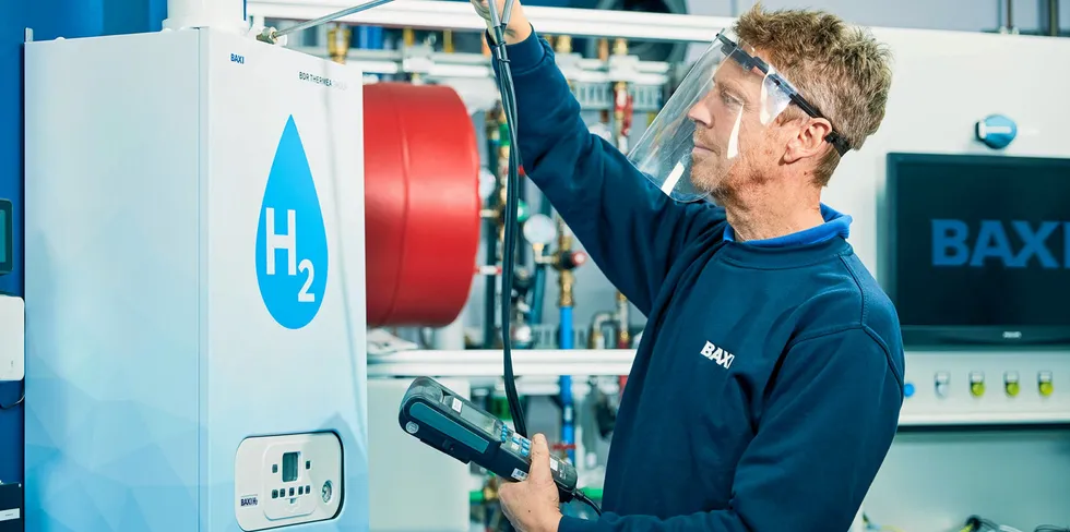 R&D testing of a prototype Baxi hydrogen boiler.