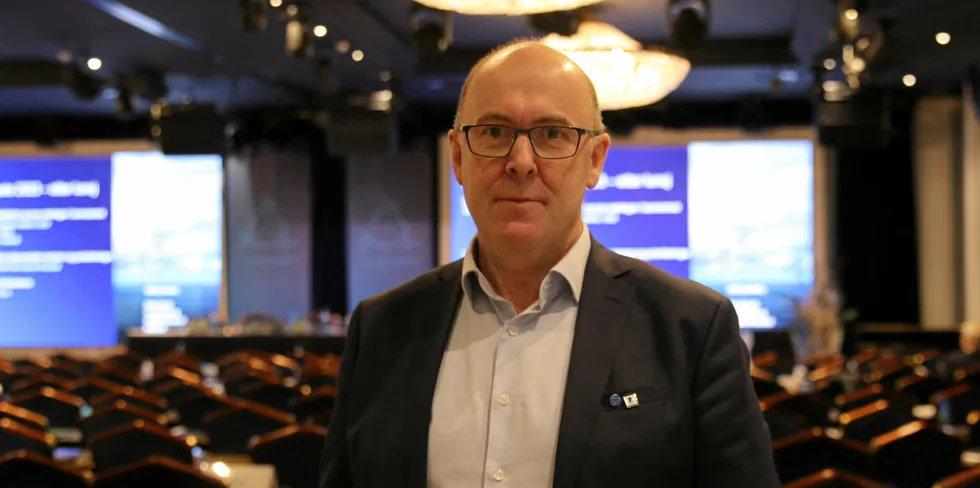 I motsetning til i fjor, satser Kjetil Holmeset i år på fiske i russisk sone med autolinebåten «Geir».