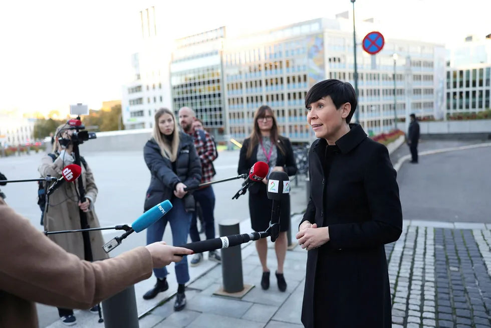 Utenriksminister Ine Eriksen Søreide (H) går til det uvanlige skritt å anklage Russland for å stå bak datainnbruddet på Stortinget.