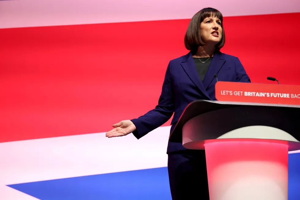 Rachel Reeves vil bli Storbritannias første kvinnelige finansminister på 800 år.