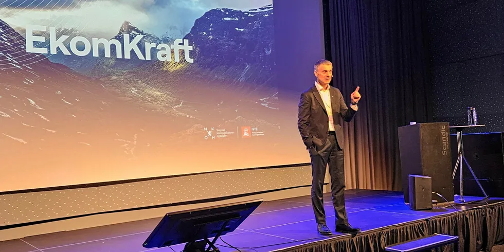 NVE-sjef Kjetil Lund varslet ny høring om kraftsensitiv informasjon på beredskapskonferansen Ekomkraft 2024.
