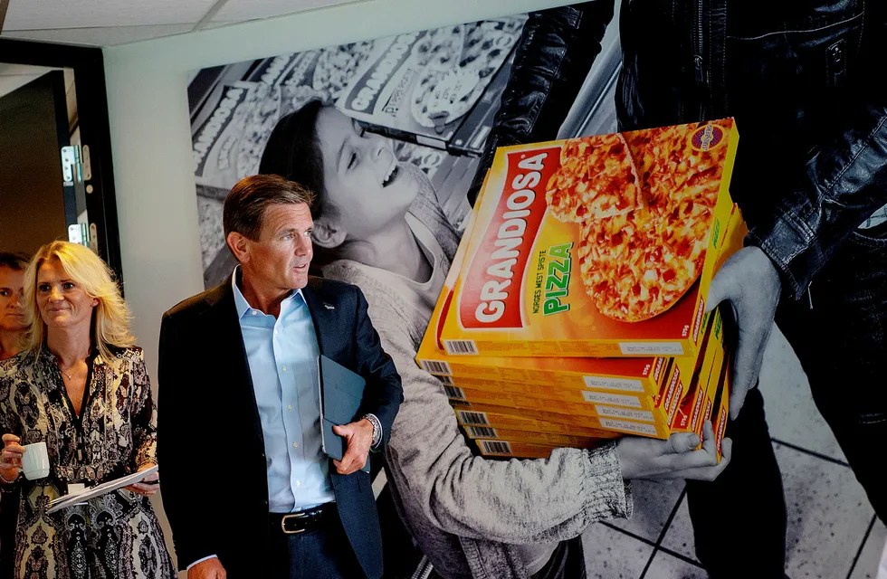 Aksjemarkedet reagerte knallhardt på skuffende resultater fra Orklas konsernsjef Peter A Ruzicka og Ann-Beth Freuchen som blir ny sjef i Orkla Foods, og sendte aksjen ned en av sine største nedturer på 25 år. Foto: Mikaela Berg