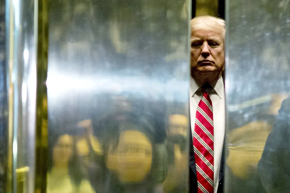 Tidligere president Donald Trump vil nekte Kongressen innsyn i dokumenter fra Det hvite hus, under angrepet på Kongressen 6. januar.