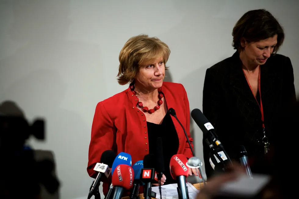 Tidligere LO-leder Gerd-Liv Valla (rød jakke) vil ta Arbeiderpartiet mot venstre. Bildet er fra da hun gikk av som LO-leder i 2007. Foto: Ida von Hanno Bast