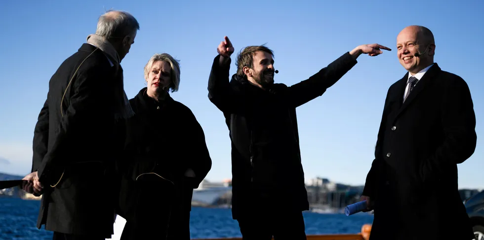 9. februar holdt dette firkløveret pressekonferanse om havvind. Nå skal de gjøre det igjen, riktignok med en annen energiminister. Ifølge Dagens Næringsliv kommer det nå et konkret mål for 30 GW havvind på norsk sokkel innen 2040.
