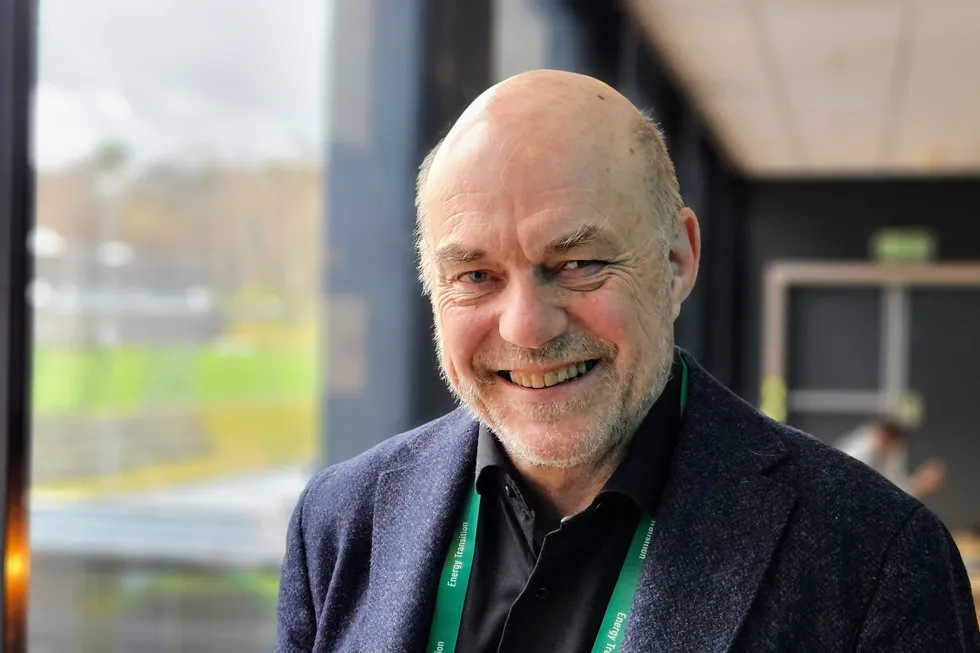 Bernt-Erik Sæther, direktør ved Gjærevollsenteret for framtidsanalyser av naturmangfold, tegner et dystert bilde av hvordan artsmangfoldet utvikler seg. Han mener likevel det er mulig å ta grep. – Norge er verdensledende på å modellere endringer i naturen i både i tid og rom, sier han til Europower.