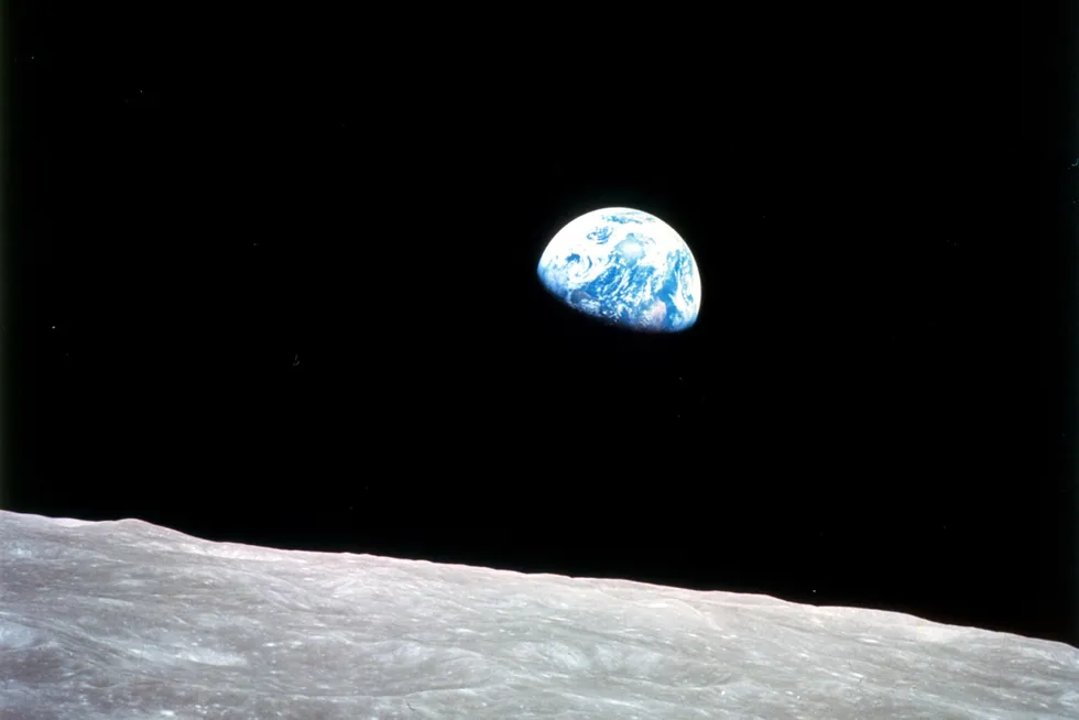 Bildet «Earthrise», av jorden over månen, ble tatt fra Apollo 8 julaften 1968.