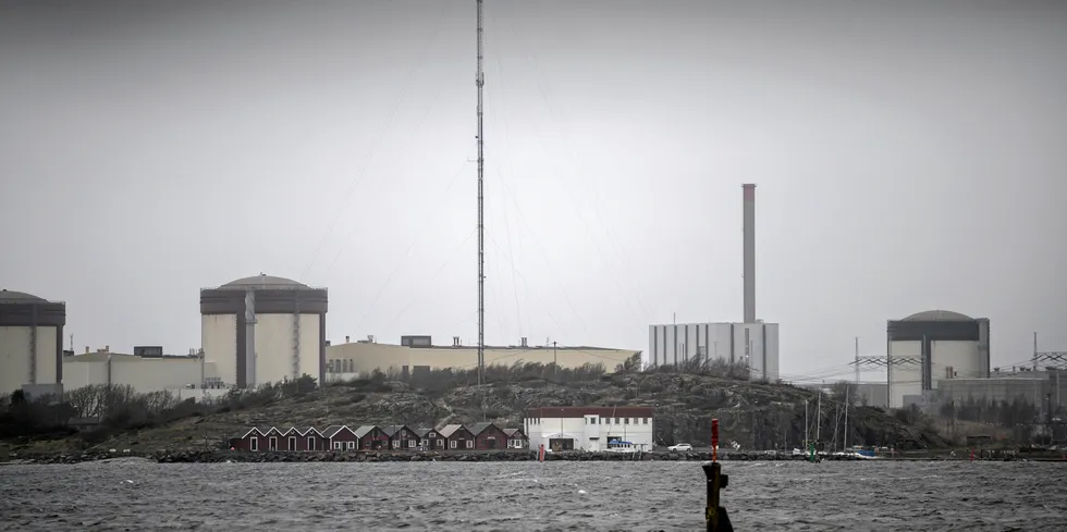 Den svenske atomreaktoren Ringhals 4 ble skadet under oppstart etter vedlikehold og brenselsbytte i august. Operatøren, Vattenfall, melder nå at oppstart kan tidligst skje 22. februar neste år.