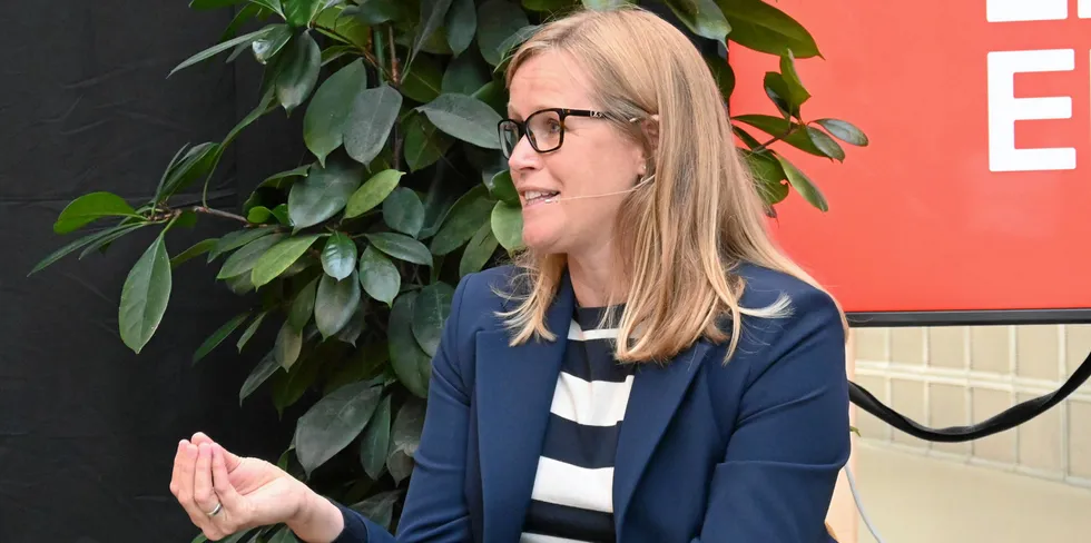 Statkraft-direktør Birgitte Ringstad Vartdal mener Statkraft er rute når det gjelder utvikling av vind- og solenergi fram mot 2025.