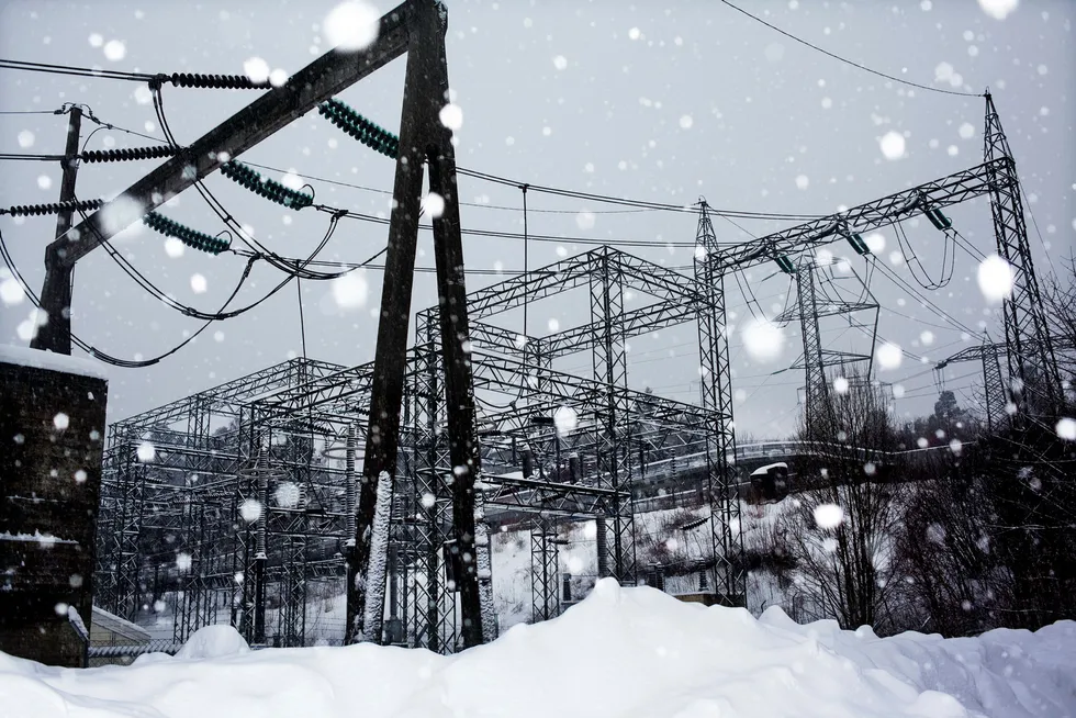 Sintef jakter på billige kjemiske forbindelser til produksjon av elektrisitet fra varme.