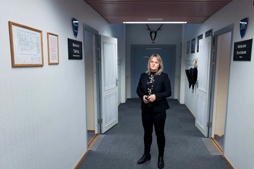 Etter at politiet slo alarm, anmeldte Larvik kommune en byggesaksbehandler for grov korrupsjon. Nå har politiet siktet flere personer i saken. Her konstituert rådmann i Larvik, Ingvild Aartun. Foto: Fredrik Solstad