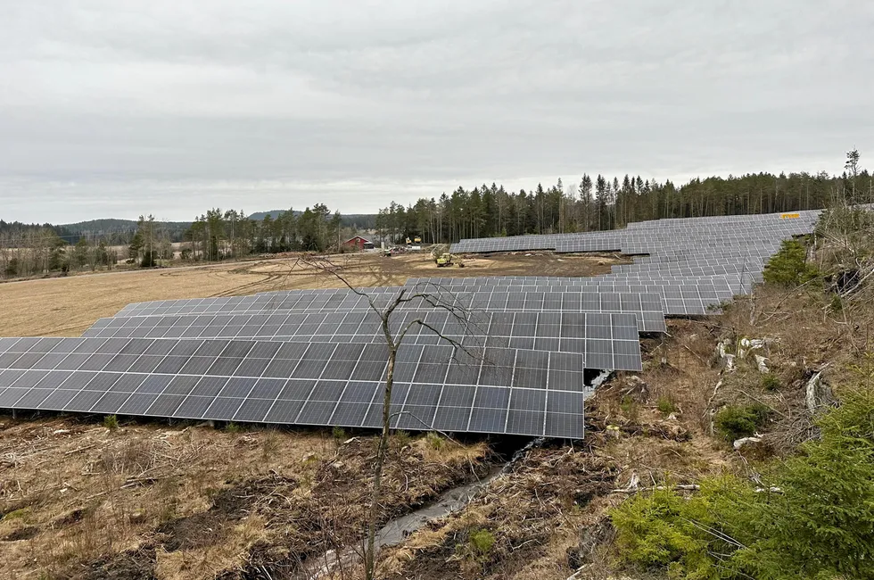 Buer solkraftverk er Norges første driftssatte solkraftverk med konsesjon.