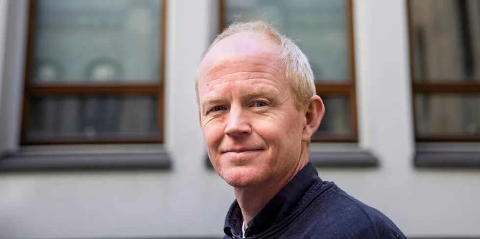 SV-nestleder Lars Haltbrekken får intern kritikk for et forslag om vindkraft på land.