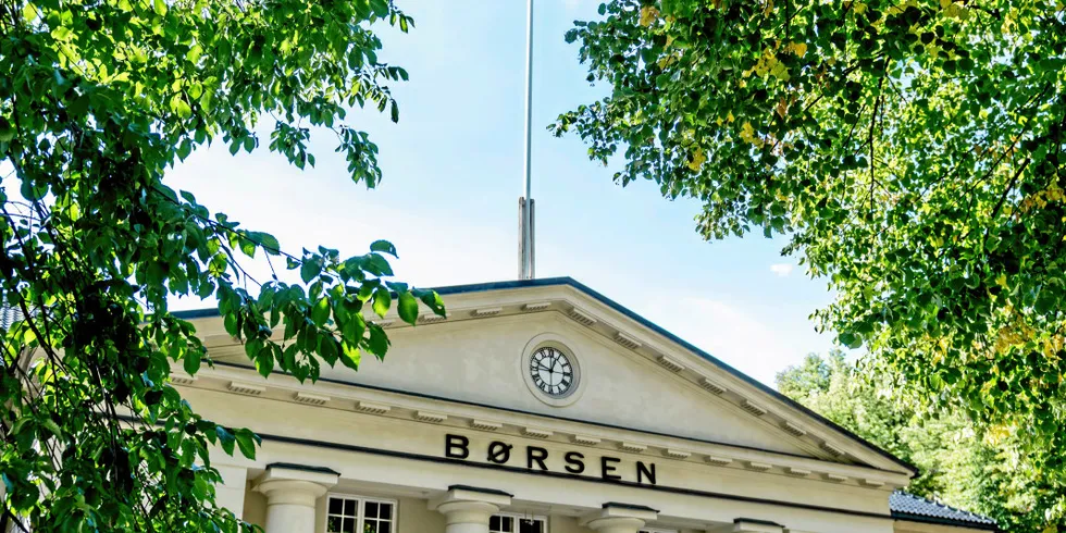 Det er i øyeblikket 274 selskaper notert ved Oslo Børs. 21 av disse er grønne selskaper innen fornybar energi og gjenvinning.