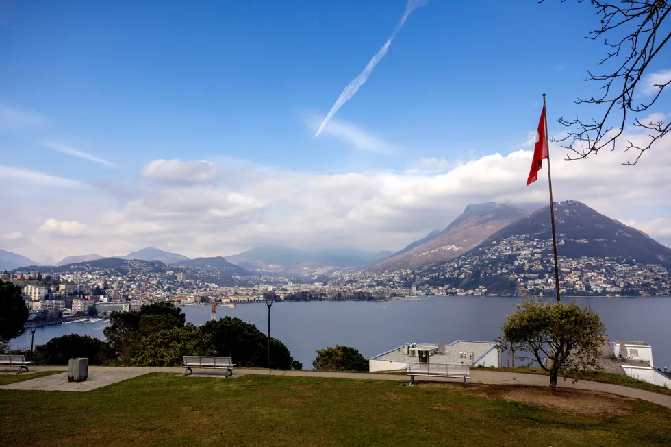 Bildet er fra Lugano i Sveits. Der bor blant andre Kjell Inge Røkke og Ninja Tollefsen.