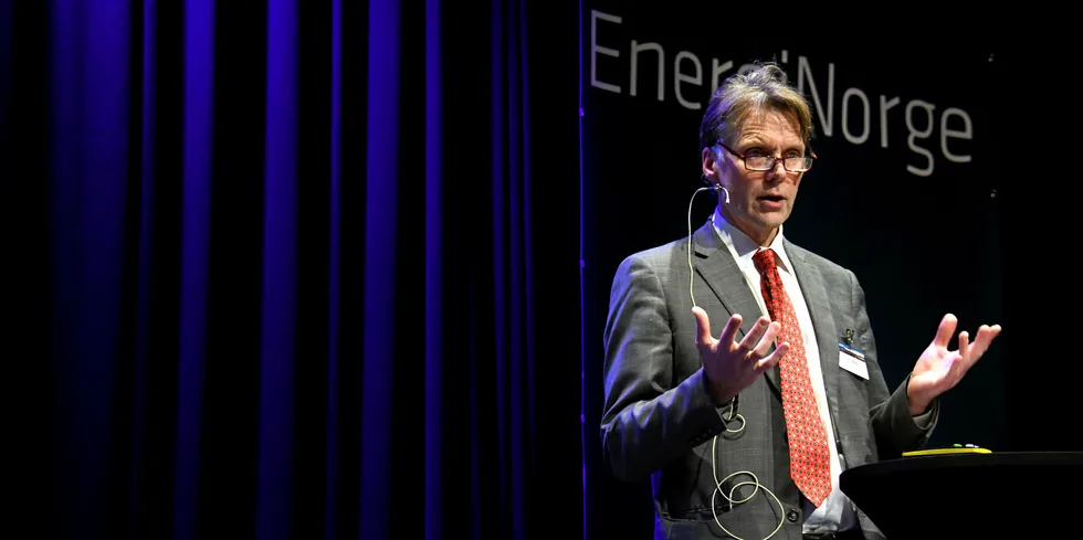 Ove Flataker sier forslaget fra de fire nordiske TSO-ene var godt nok for norske myndigheter, men det var åpenbart ikke alle regulatorene enige i.