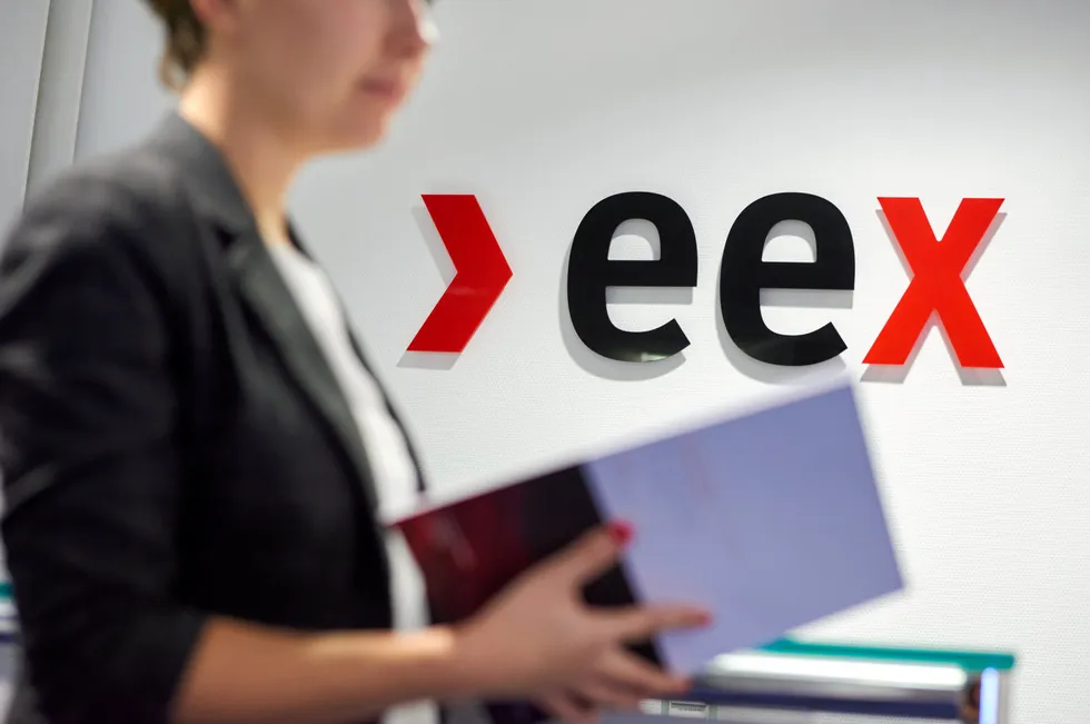 Det var på Epex Spot-børsen feilen skjedde tirsdag. Konsekvensen ble enorme prisforskjeller mellom Epex Spot og Nord Pool, særlig i det tyske markedet. Feilen kostet kraftkundene 3,5 milliarder kroner på 24 timer, viser Europowers beregninger.