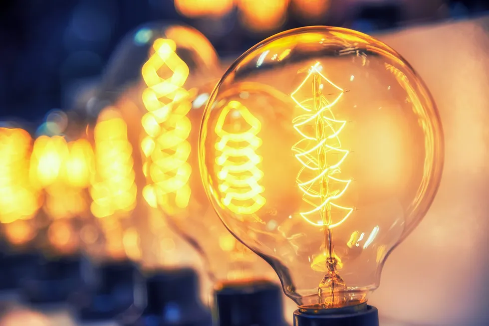 Gjennomsnittlig påslag i aktive spotprisavtaler er nå 4,58 øre/kWh. Det er 0,05 øre lavere enn på samme tidspunkt i fjor.